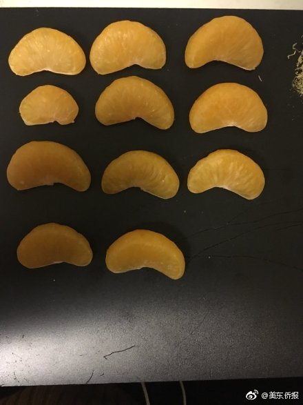 欧美娇小疯狂性色Xxxx喷水