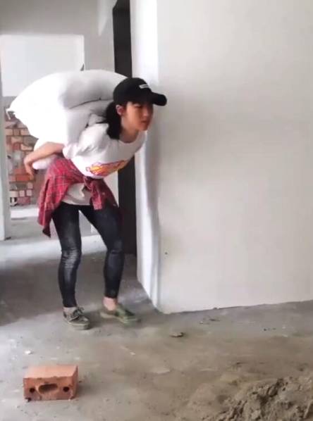 大貫彩香