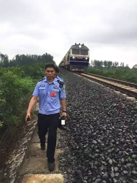 杨幂被躁在卧室里被爆c