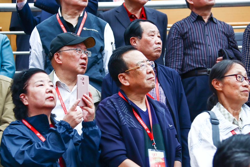 日本偷:, 窥、尿