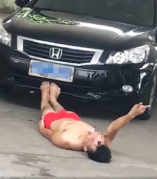 约炮人妻