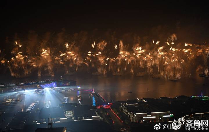 百分百露胸