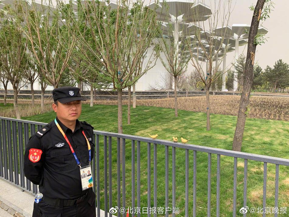 台湾美女裸体
