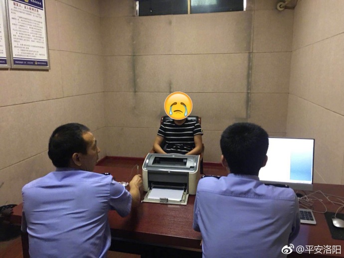 三级推油黄色电影