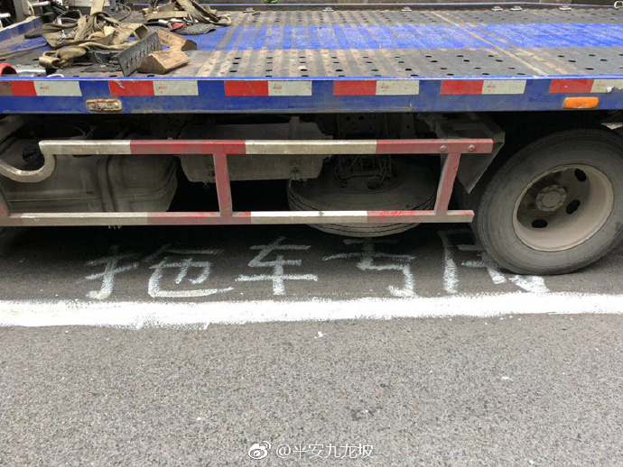 姬小满撅起屁股迎接主人