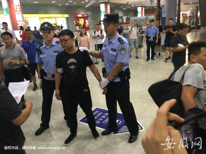 乱交群交