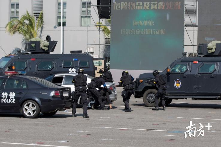 国外操老逼视频