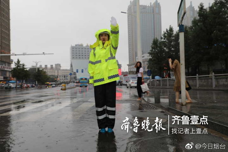 中国三级黄色毛片