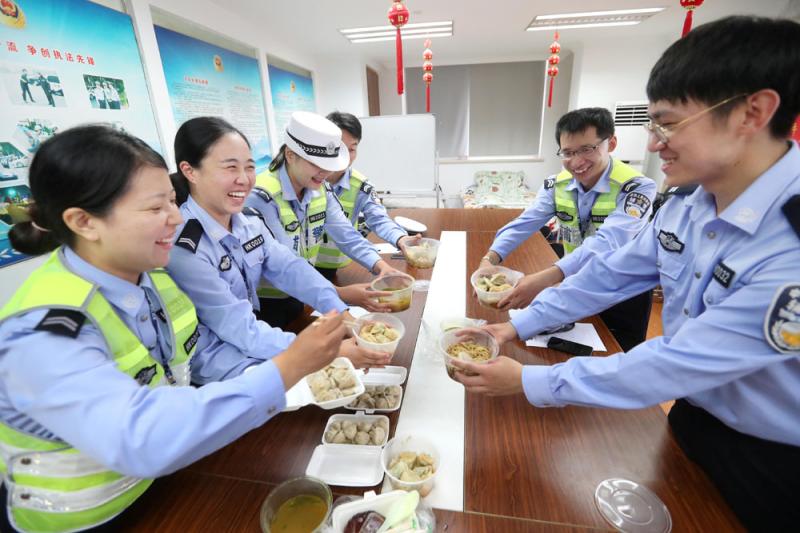 男女方便日逼逼一级片