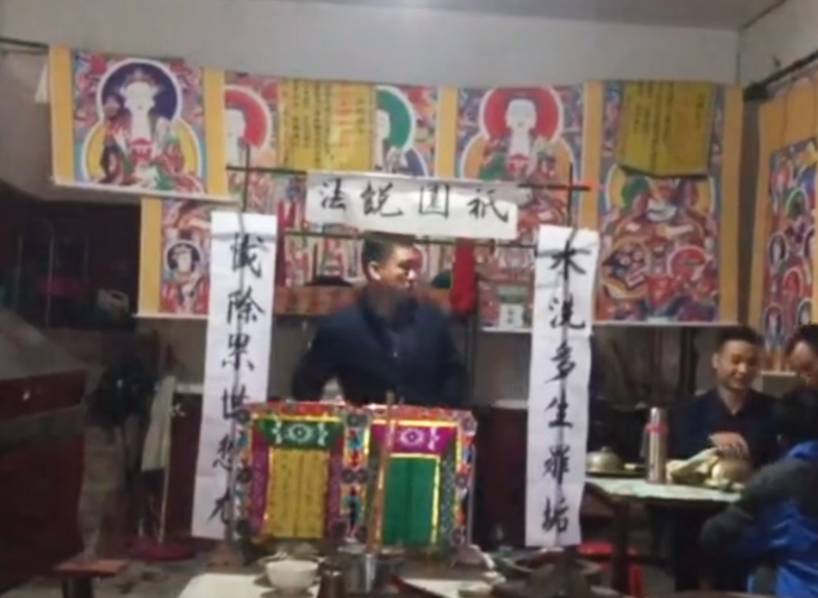 纲手和自来也拔萝卜的配音声音