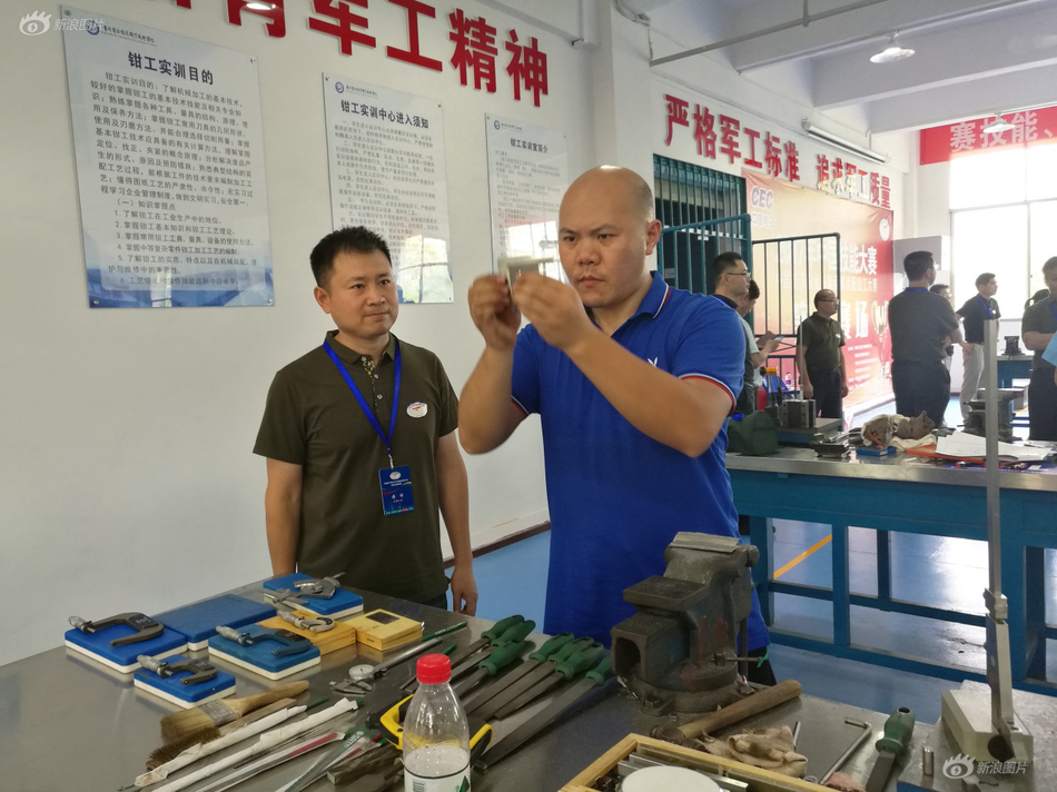 黄黄的网站在线观看