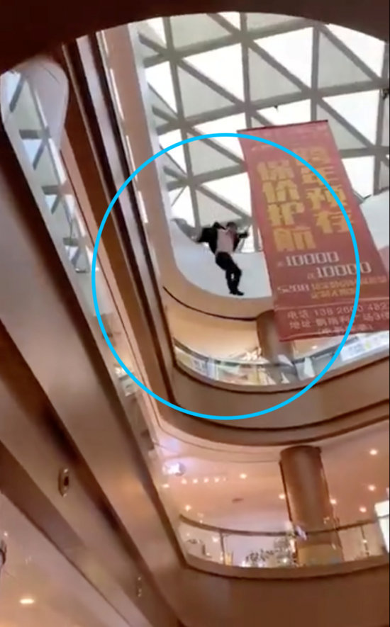 欧美人兽日逼