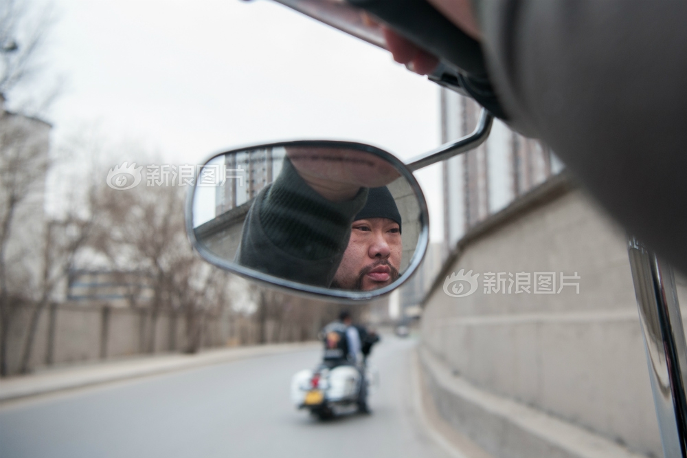 装睡让他滑进我的身体