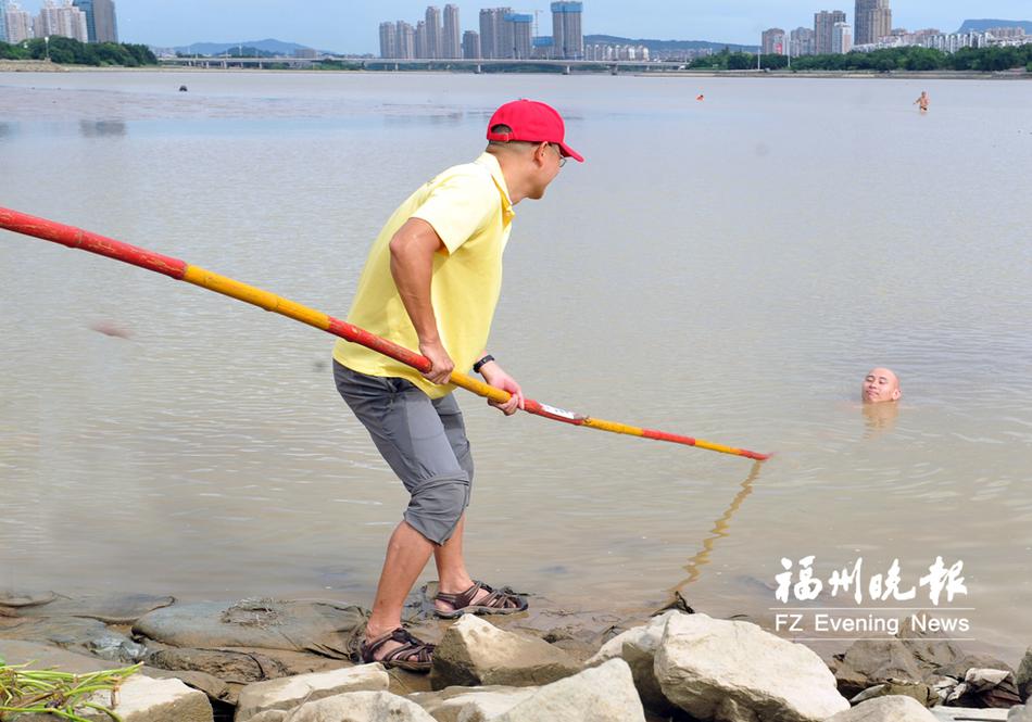 欧美裸体淫乱片