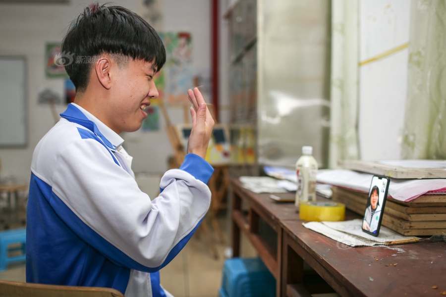 全黄一级裸体片
