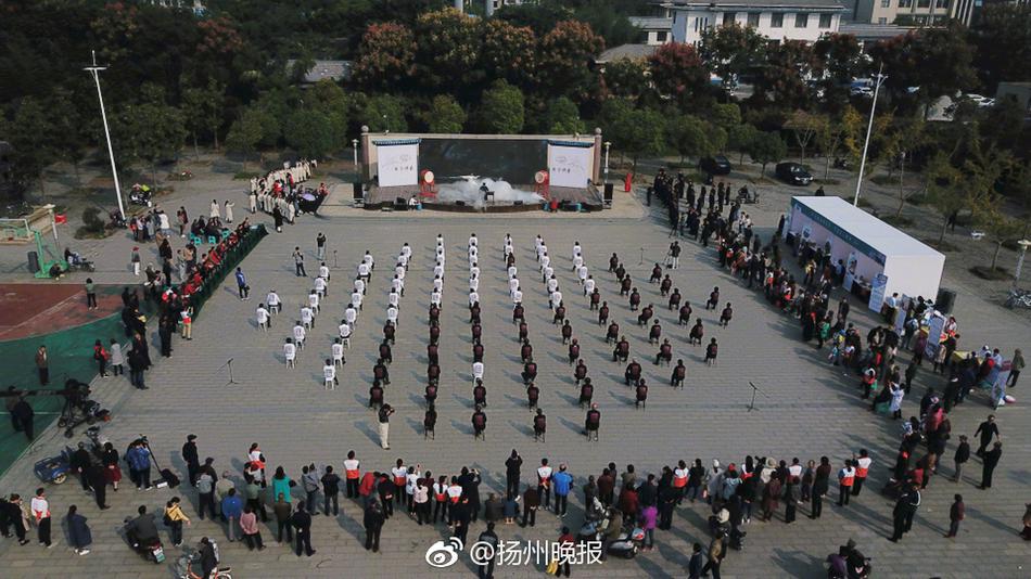 农村女人操逼四级片