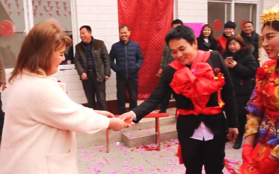 国产高清自产拍Av在线