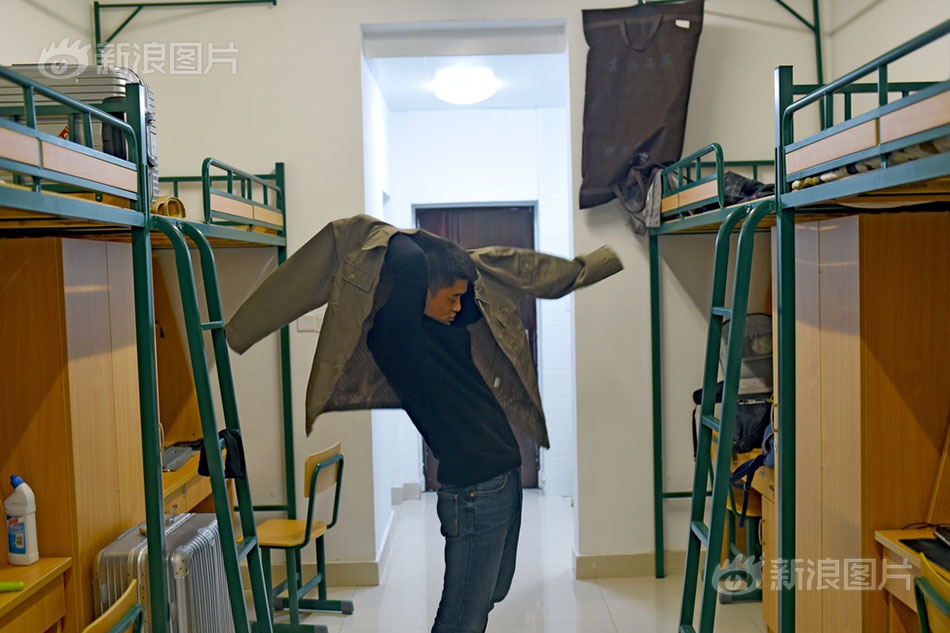 男生用j桶秘 美女屁股