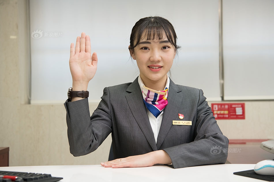 美国美女乱仑