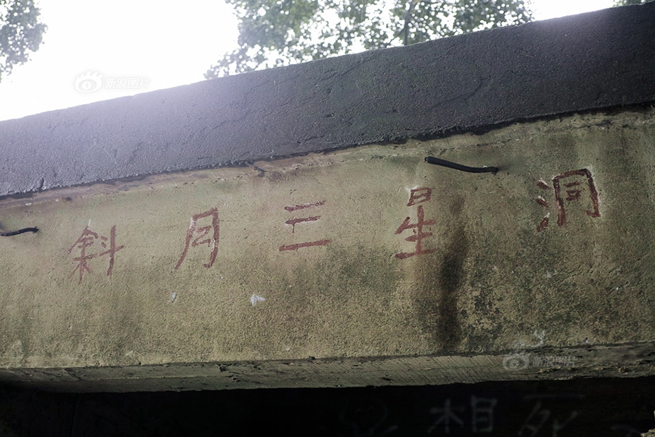 麻豆人妻换人妻董小宛