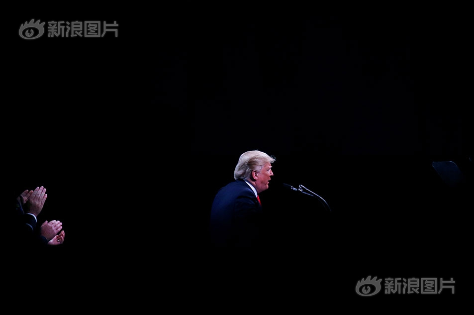裸体Xxxx偷拍Xxxx洗澡视频