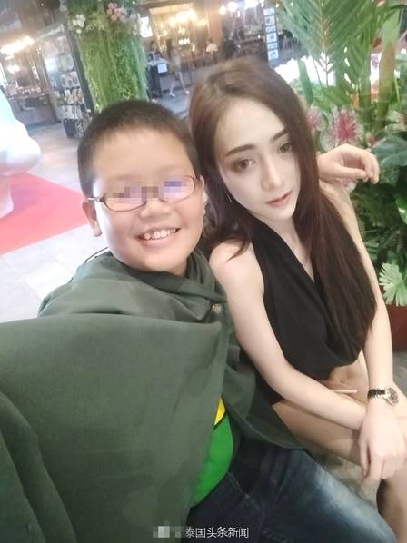 啊轻点灬大巴太粗太长了