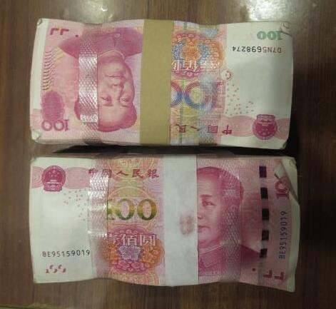 毛多水多丰满女人A片
