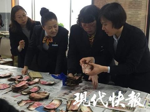 拳交日本孕妇