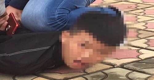 撕开内衣 看奶头和屁股