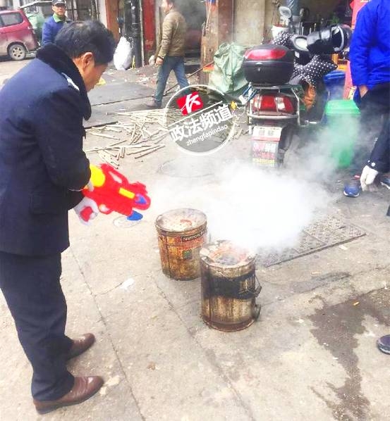 中文男女日逼视频吧