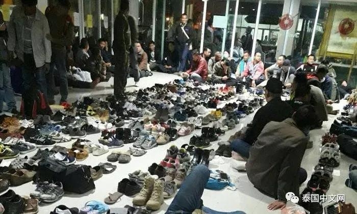 打屁股 网站脱裤子打屁股