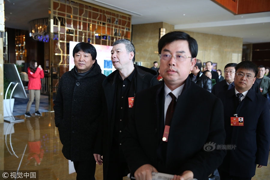小伙被灌醉爽玩大雞巴