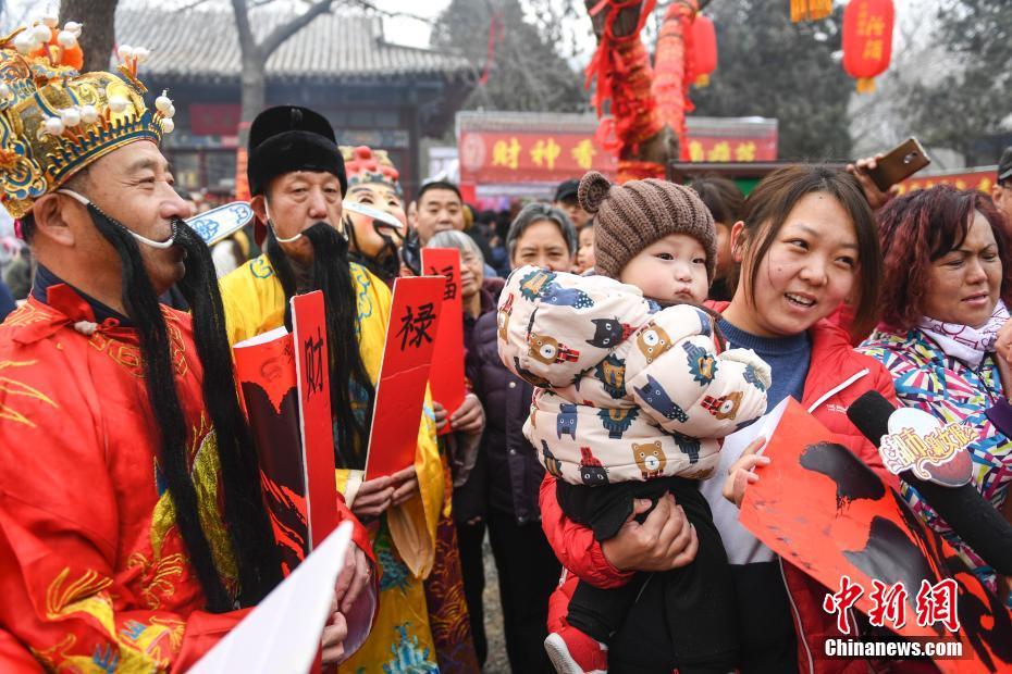 国模和拍露屄在线