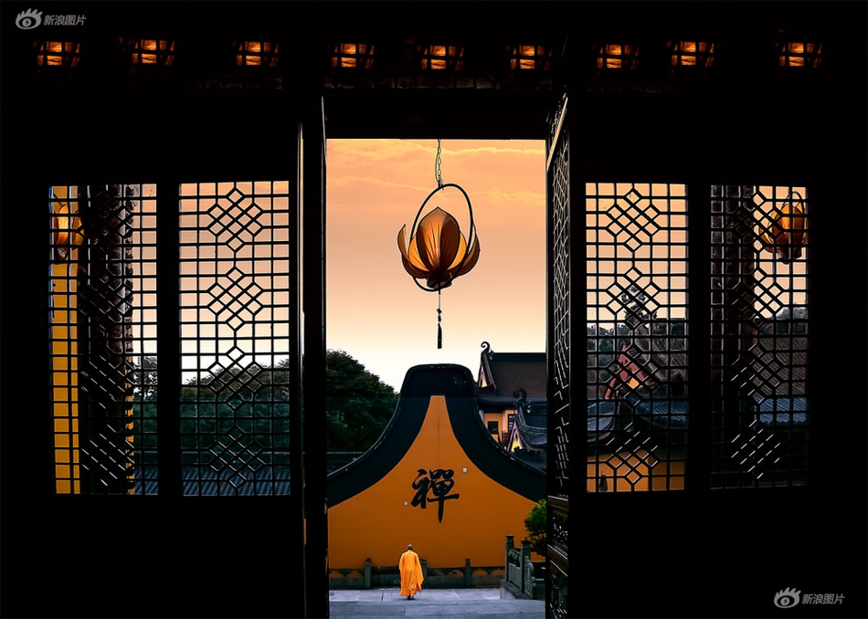 在学校用跳蛋自慰