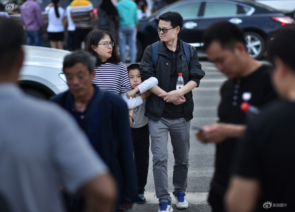 免费黄色网站成年人