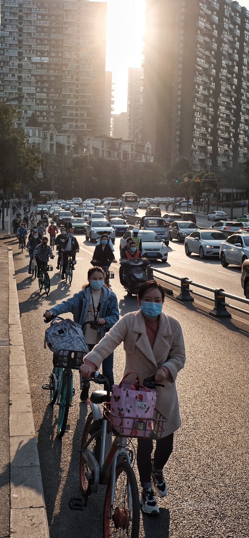 好大 用力 深一点公交车