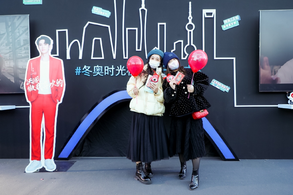 亚洲成av