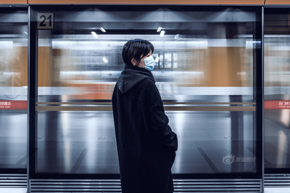 爽到翻白眼