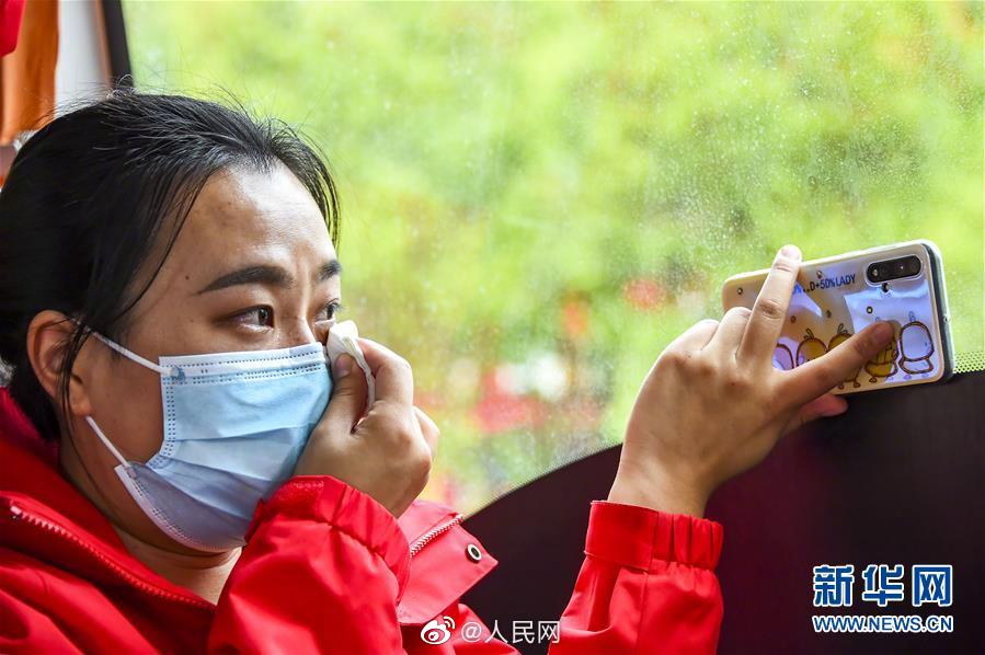 丰满少妇黄色毛片