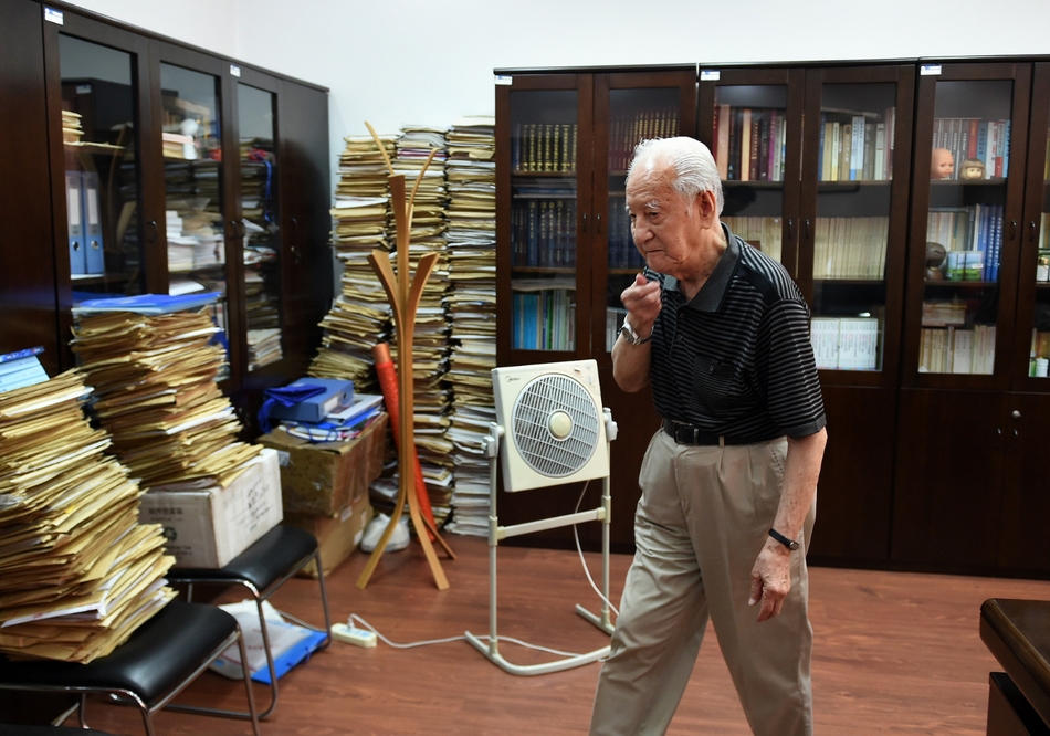 欧美老妇A级黄色网站