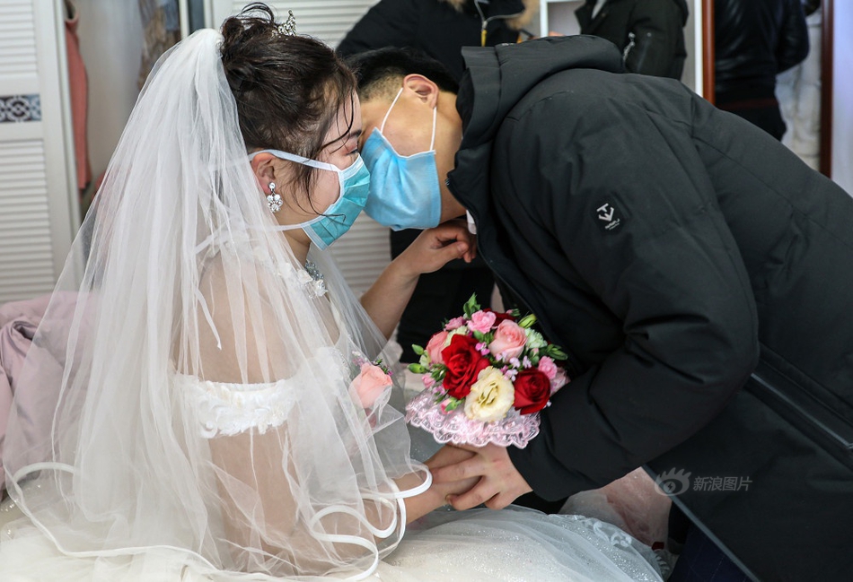 肏妓女屄黄色小说