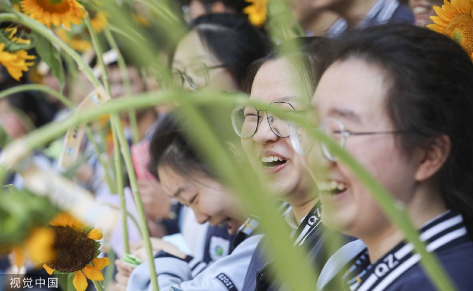 扒开 狂揉 脱脱内内电影