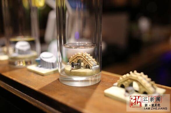 日韩无码视频久久绯色