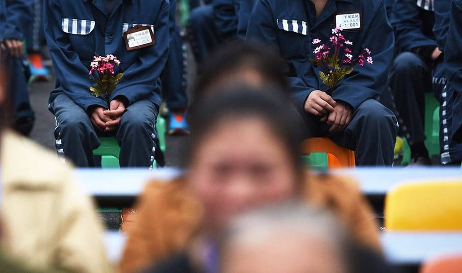 警方通报黑的司机殴打乘客