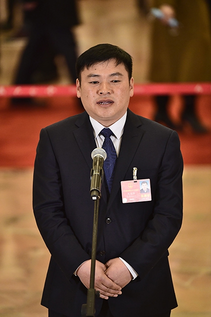 偷拍V888AV