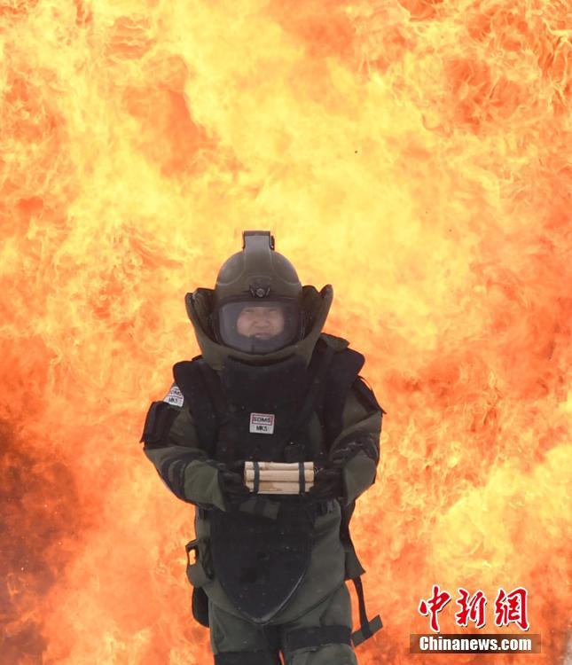 美女人妻