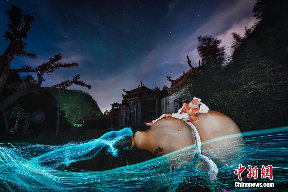 男女操逼动态视频日韩