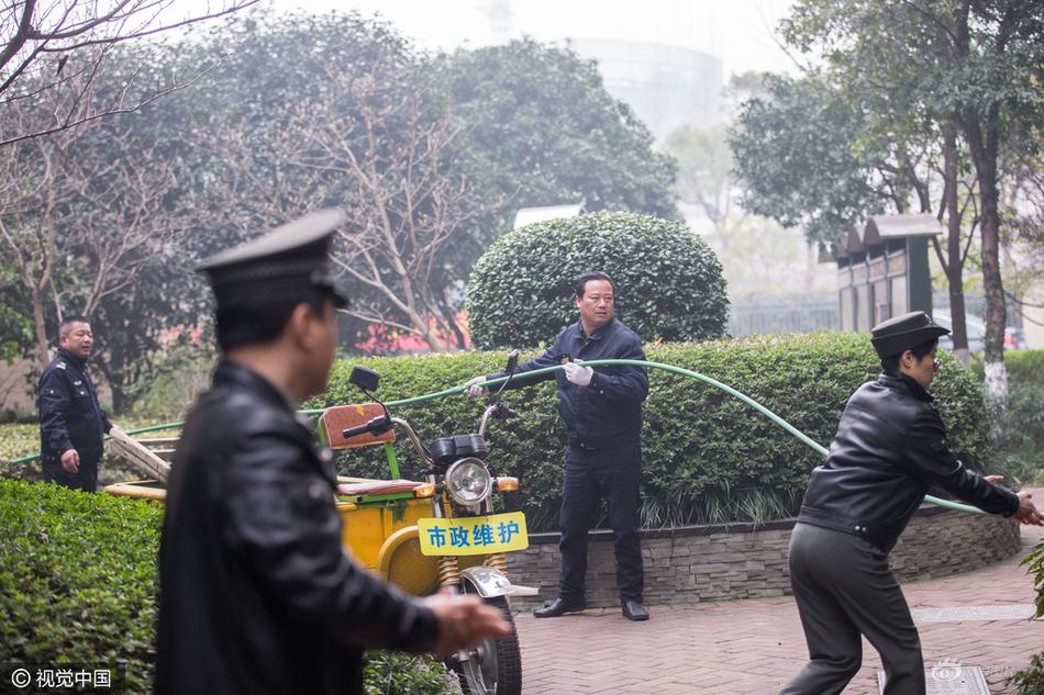 苍月女奥特曼被 到爽羞