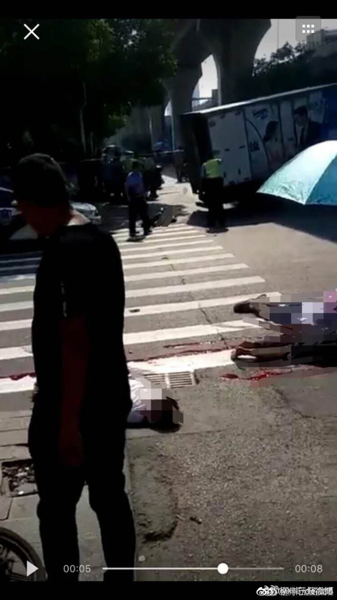 武汉人口逃走_武汉地铁出人口图片(3)