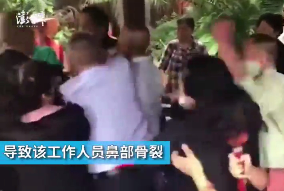 自慰喷水国外网站